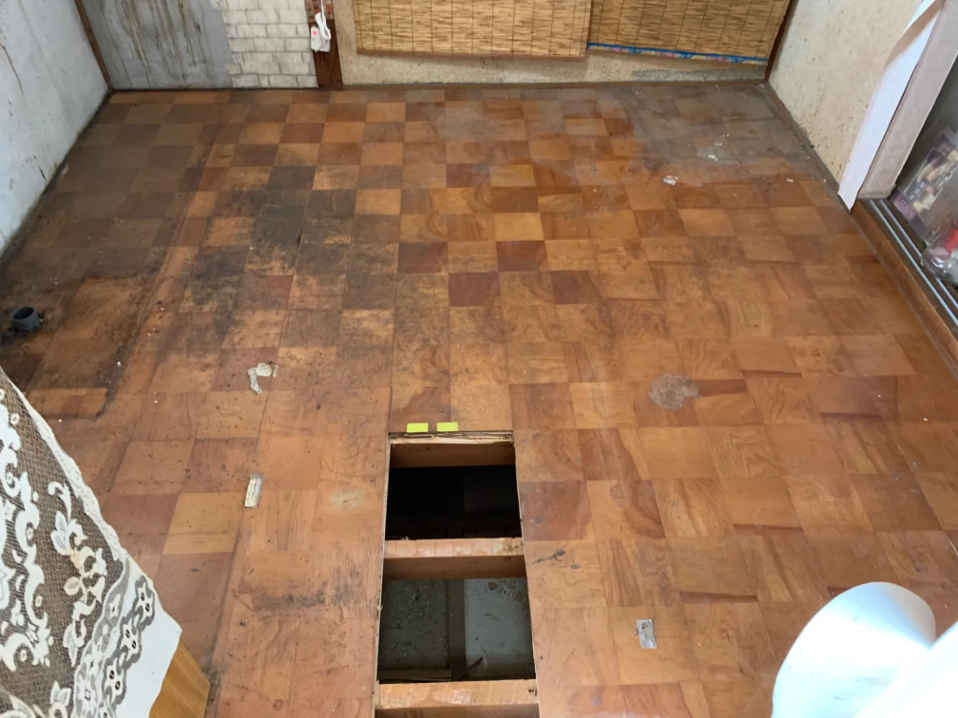 糟屋郡・アパート・床