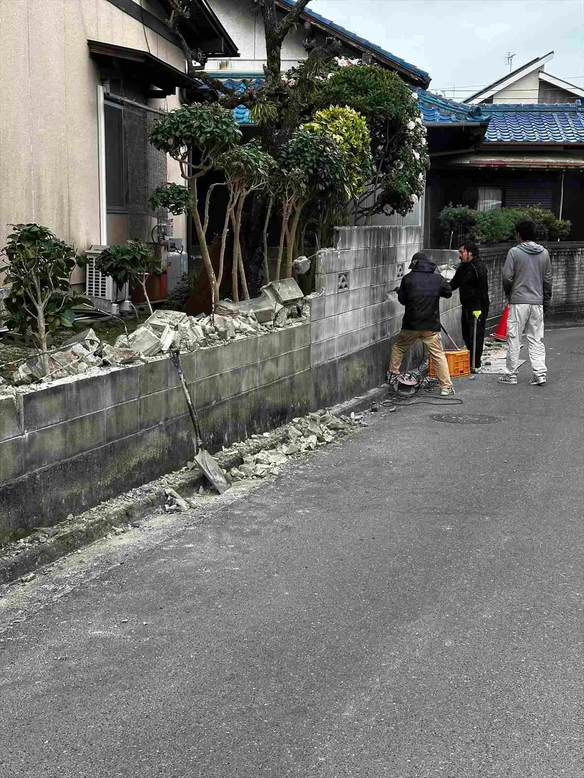 ブロック塀からアルミフェンスへの交換工事について